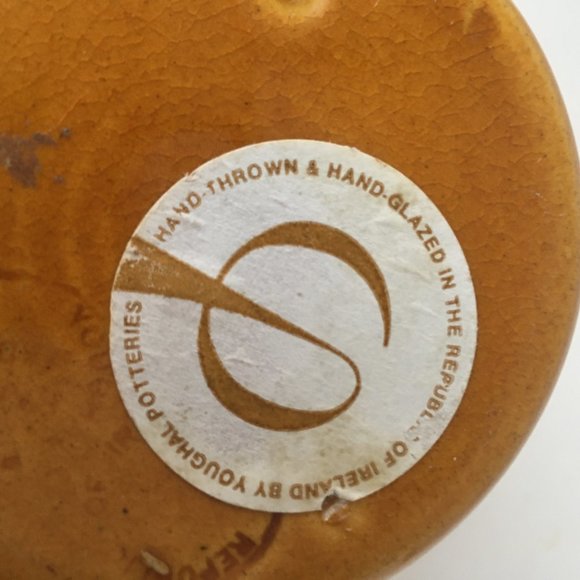 Vintage Brown Irish Dew Ceramic Vase - Picture 8 of 9